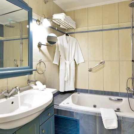 Delfino Blu Wellness Boutique 4*