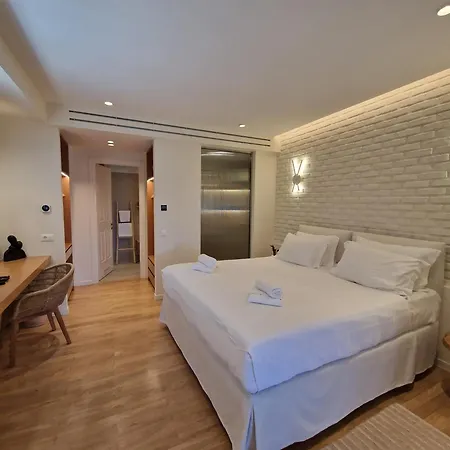 酒店 Delfino Blu Wellness Boutique 4*