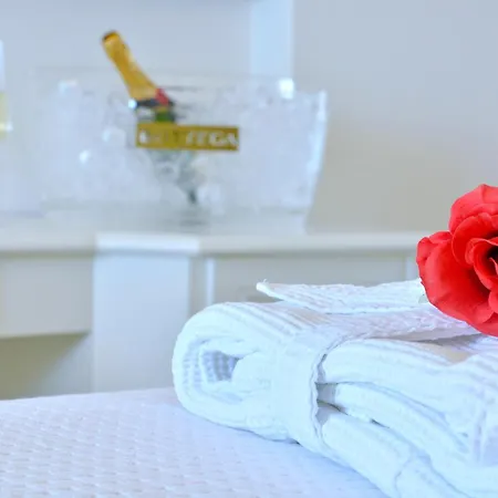 Delfino Blu Wellness Boutique ホテル